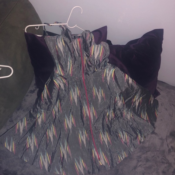 Cute Zip Up Skater Dress - Picture 5 of 6